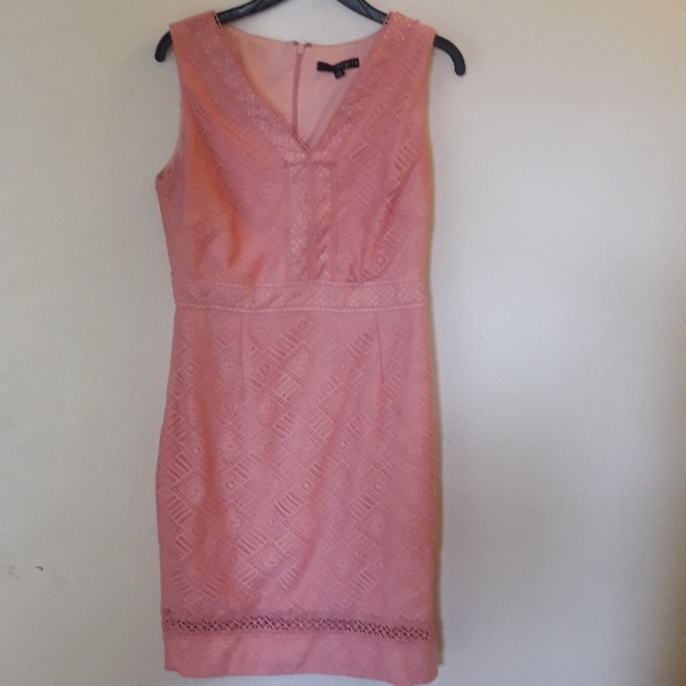 Dress - Picture 3 of 8